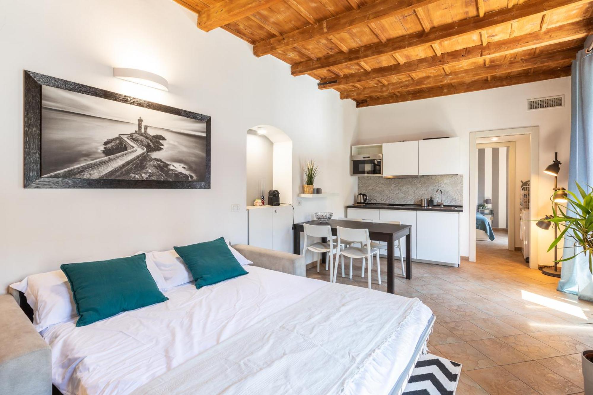 - Alzaia Naviglio Grande Apartamento