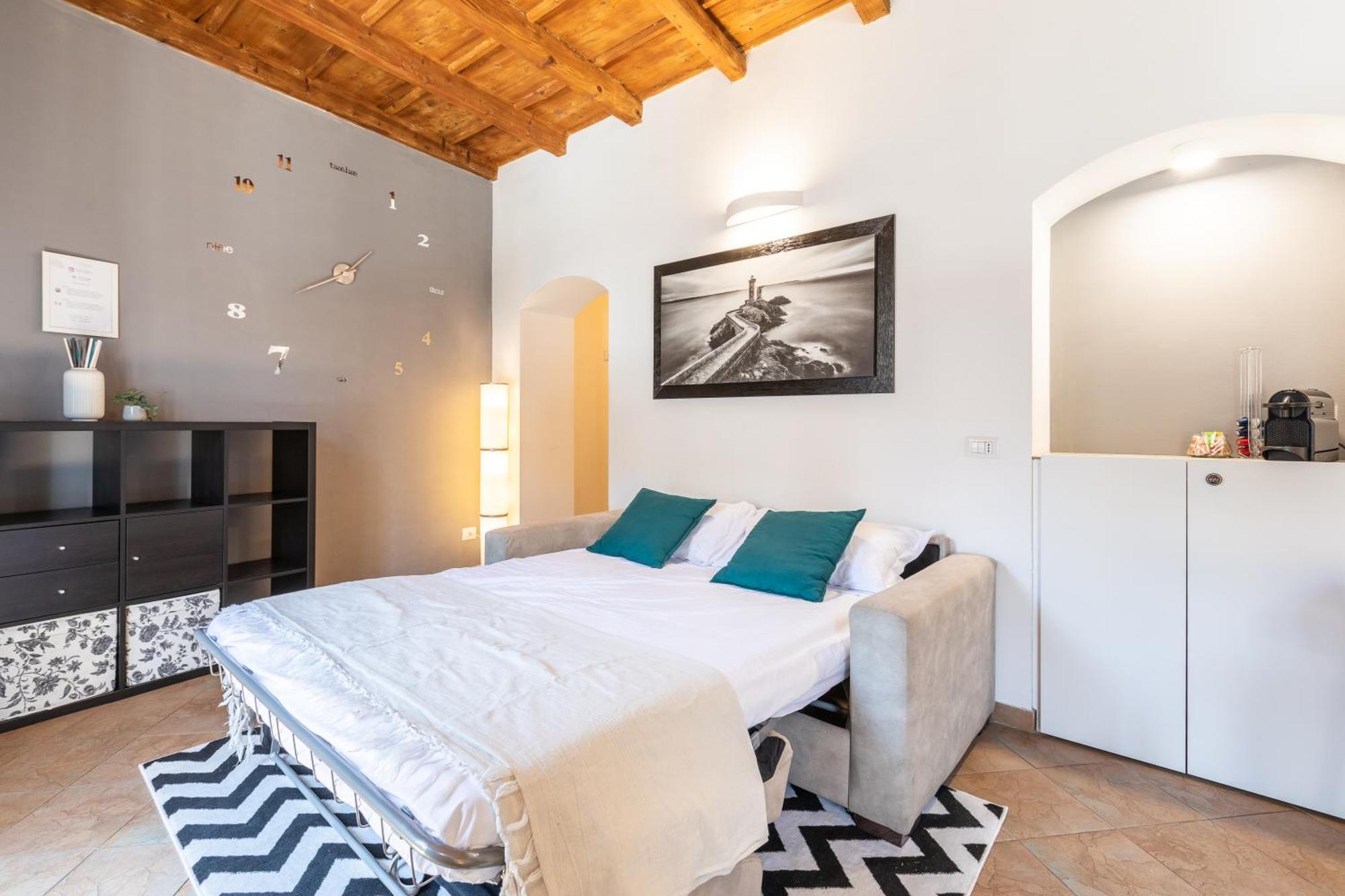 - Alzaia Naviglio Grande Apartamento