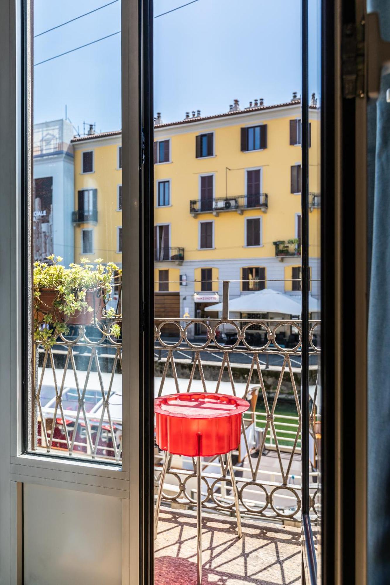 - Alzaia Naviglio Grande Apartamento