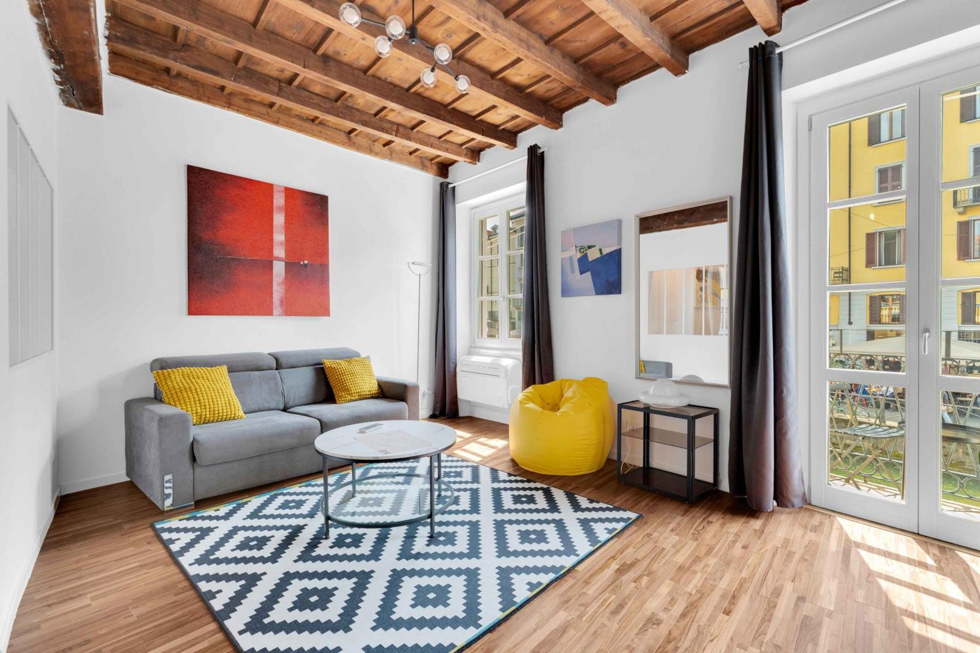 - Alzaia Naviglio Grande Apartamento Milão
